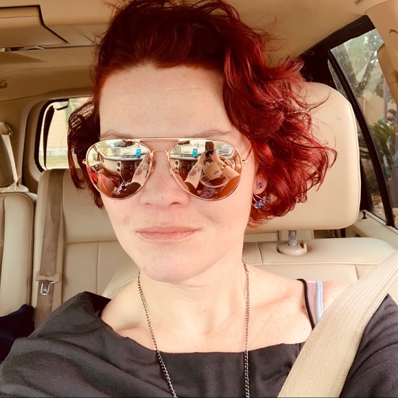 Meet your Posher, Jillian - Picture 5 of 8